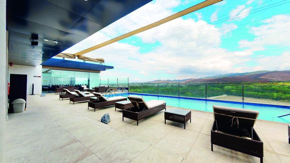 Hampton Inn And Suites San Luis Potosi Slp Kültér fotó