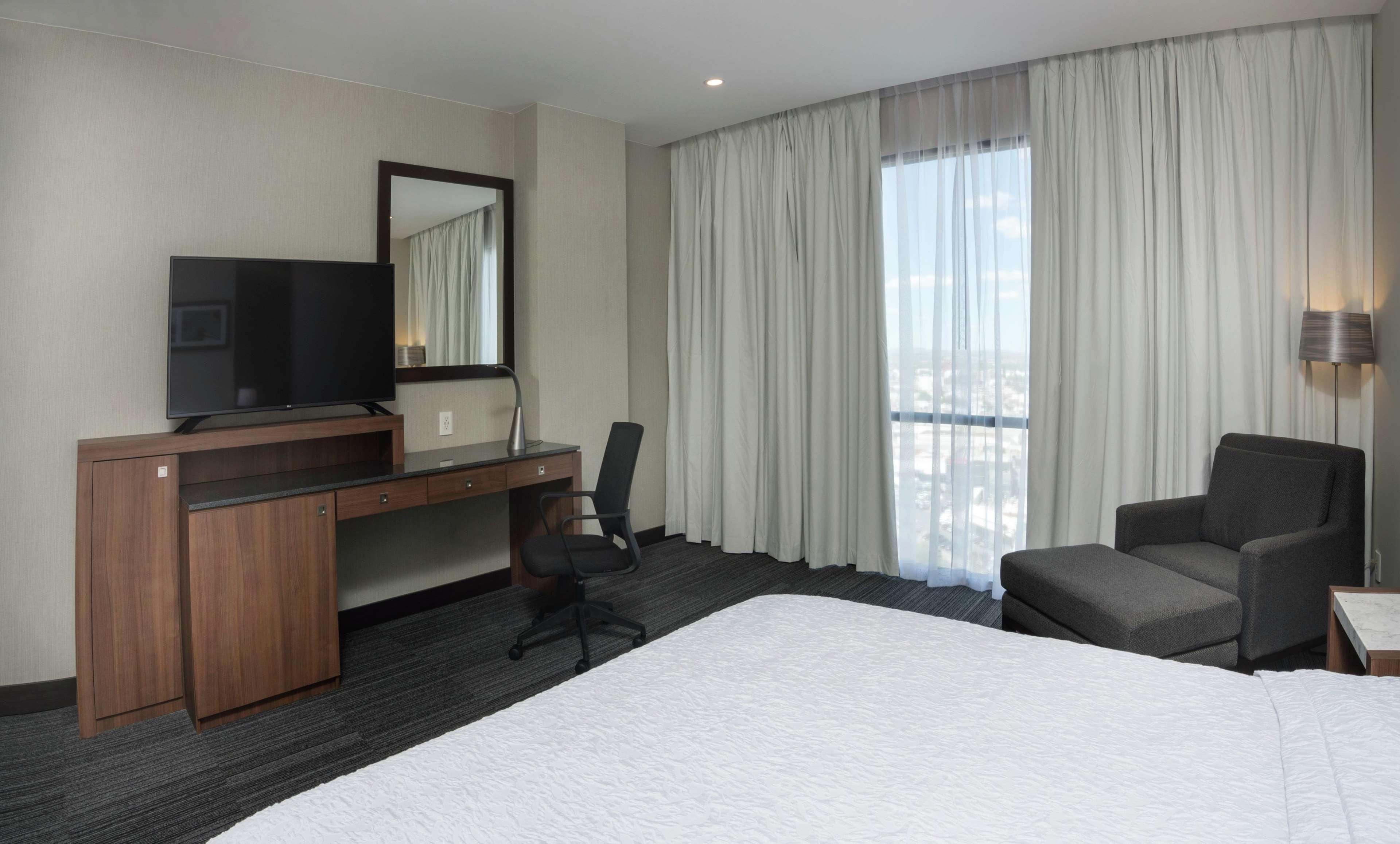Hampton Inn And Suites San Luis Potosi Slp Kültér fotó