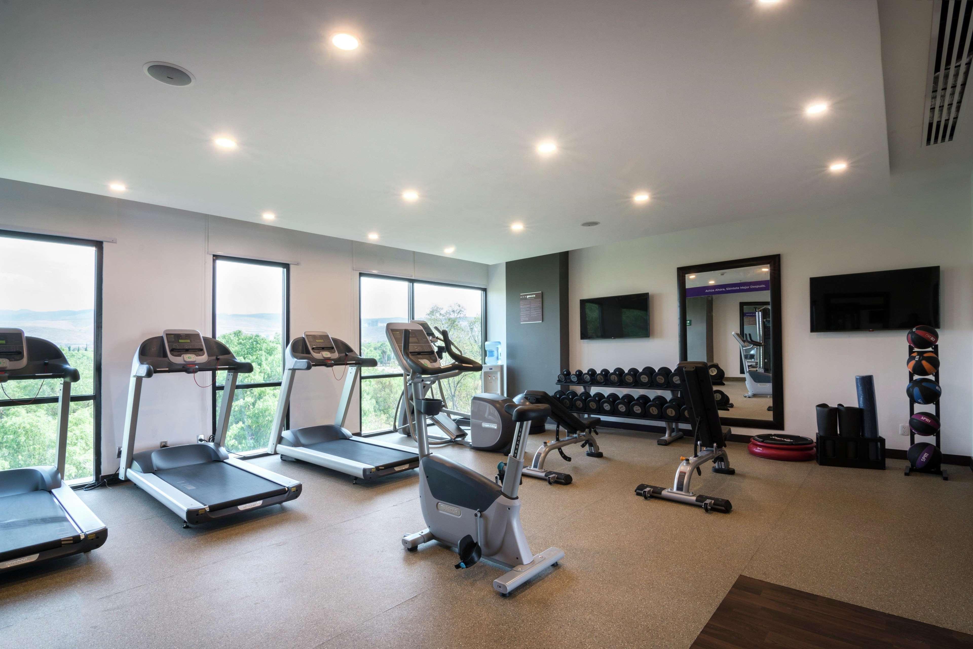 Hampton Inn And Suites San Luis Potosi Slp Kültér fotó