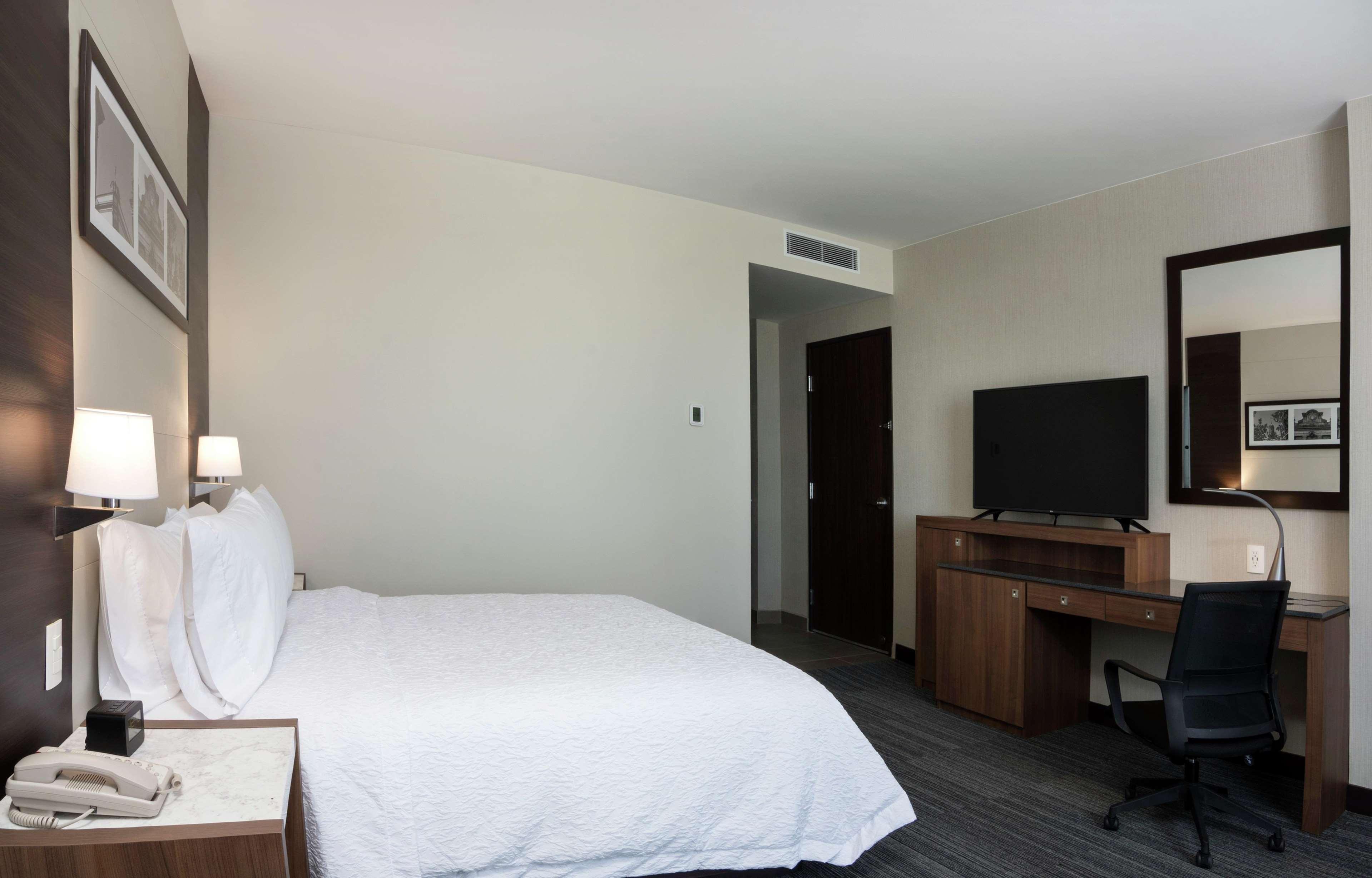Hampton Inn And Suites San Luis Potosi Slp Kültér fotó