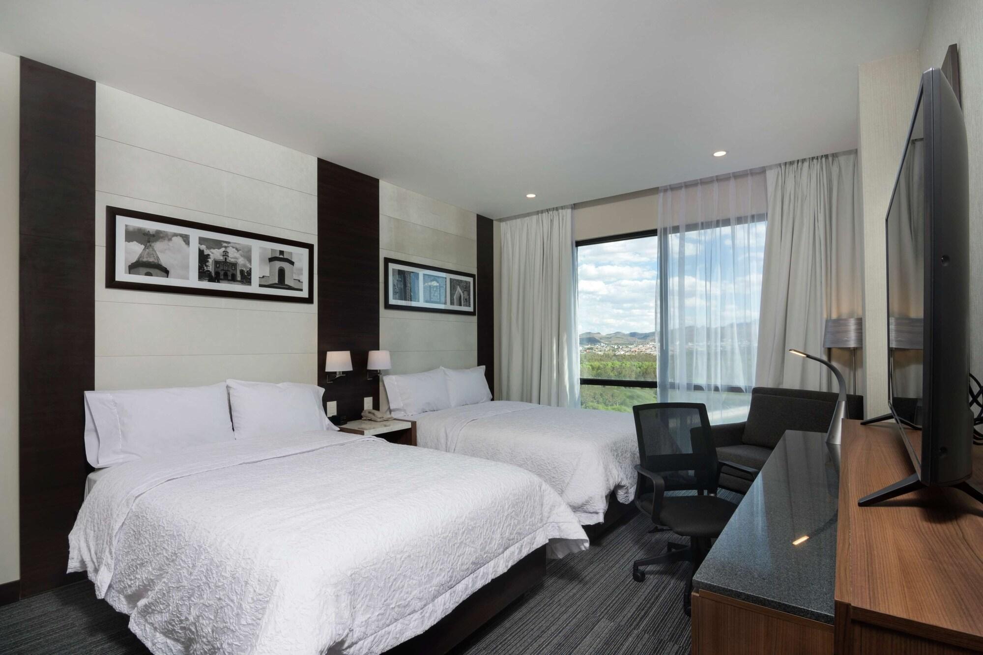 Hampton Inn And Suites San Luis Potosi Slp Kültér fotó